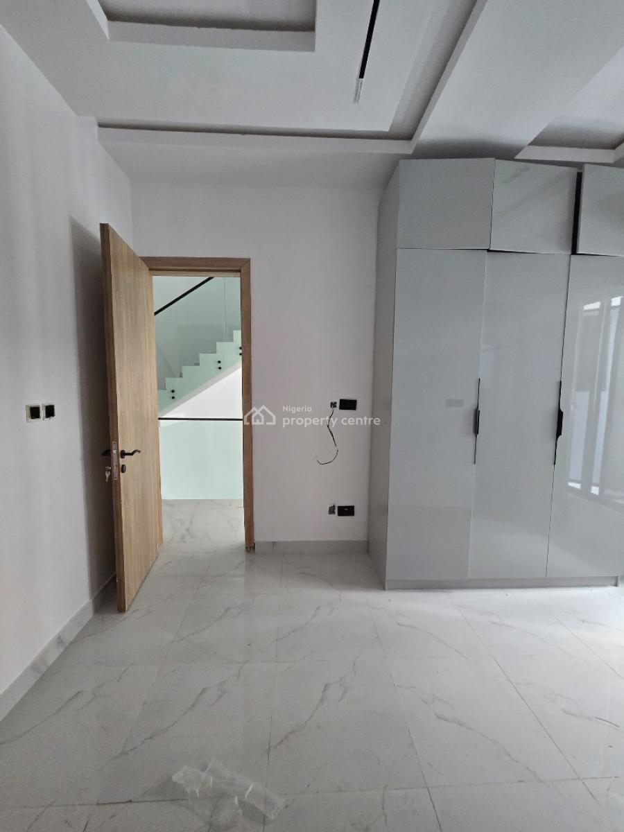 Modern 4-bedroom Terrace Duplex with Bq & Premium Amenities, Lekki Phase 1, Lekki, Lagos, Terraced Duplex for Sale