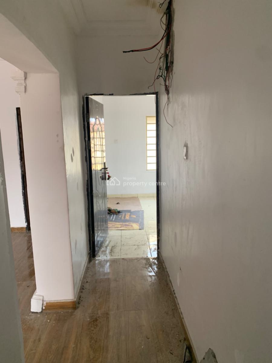 Luxury Brand New 2 Bedroom Flat Downstairs, Mobil Road Ilaje, Ajah, Lagos, Flat / Apartment for Rent