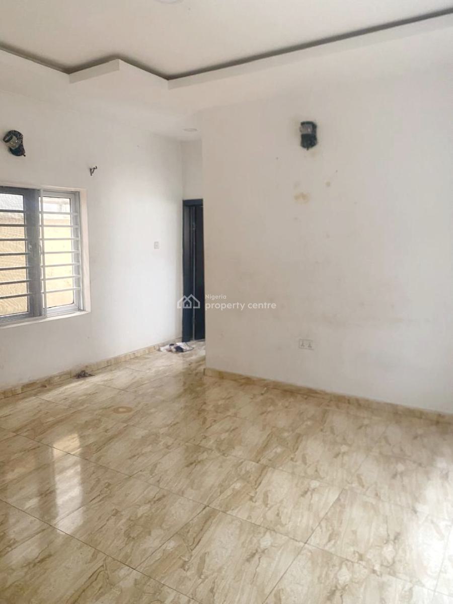 Luxury 2 Bedroom Flat in a Mini Estate, Olowora, Omole Phase 2, Ikeja, Lagos, Flat / Apartment for Rent
