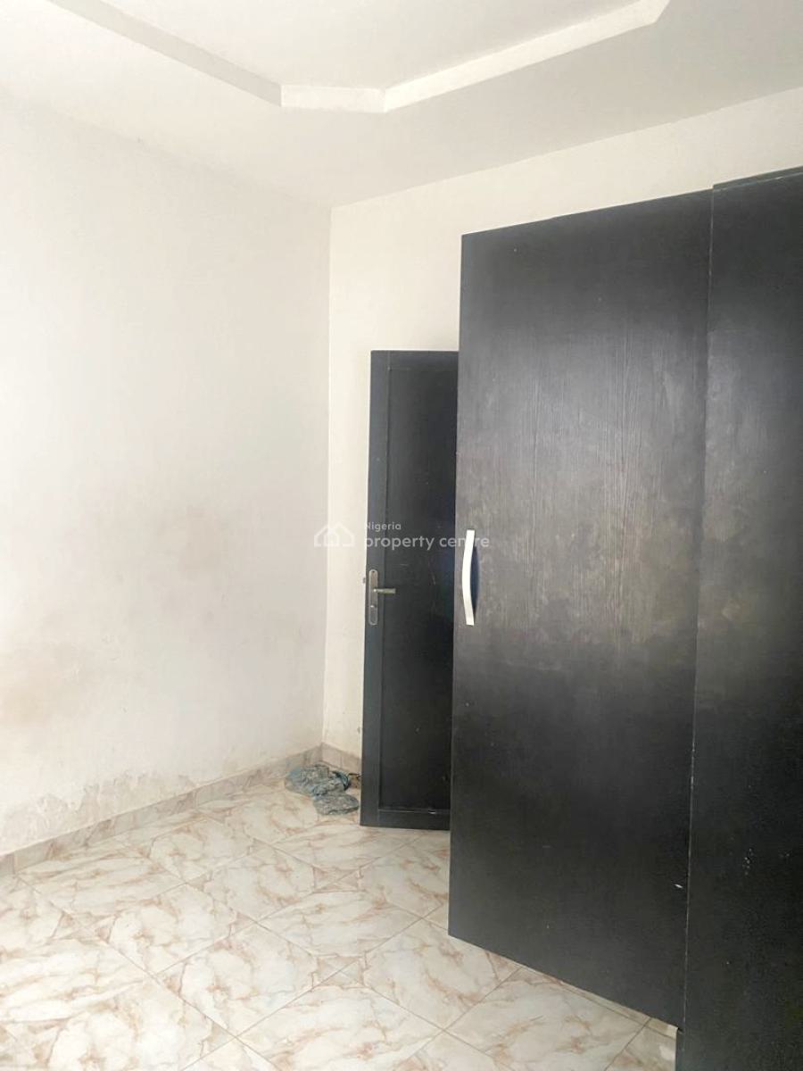 Luxury 2 Bedroom Flat in a Mini Estate, Olowora, Omole Phase 2, Ikeja, Lagos, Flat / Apartment for Rent