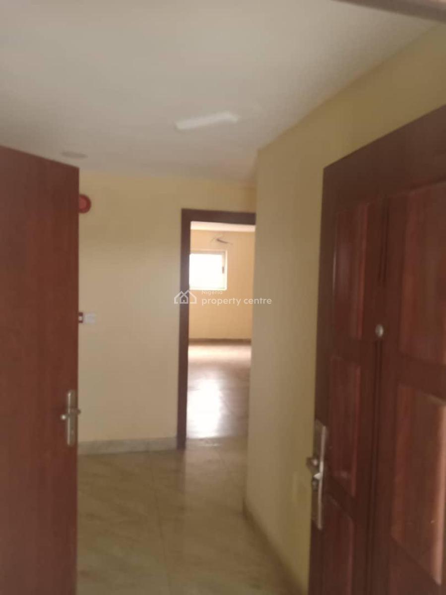 a Unit of 3 Bedroom Flat, Alagomeji, Yaba, Lagos, Flat / Apartment for Rent