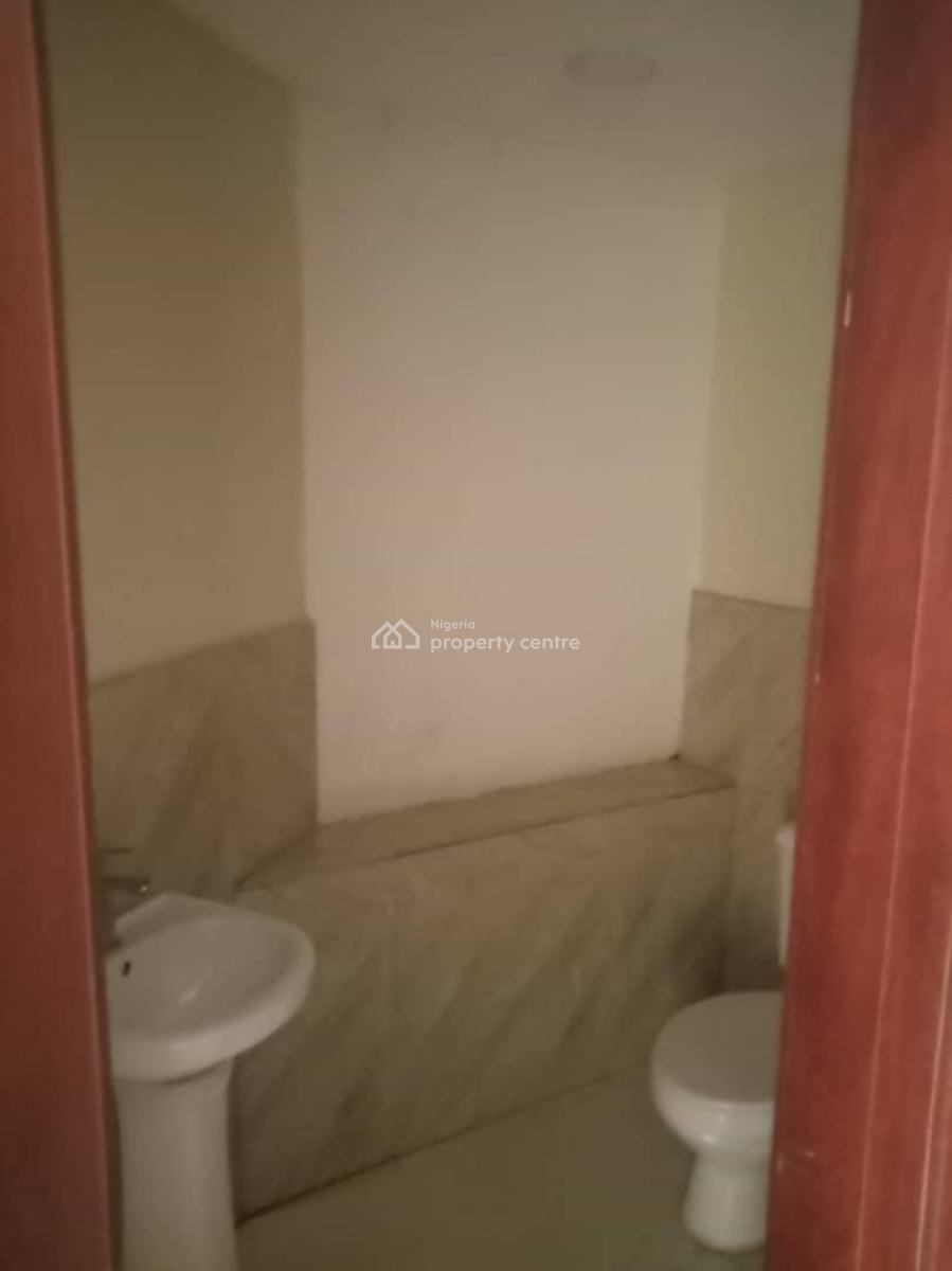 a Unit of 3 Bedroom Flat, Alagomeji, Yaba, Lagos, Flat / Apartment for Rent