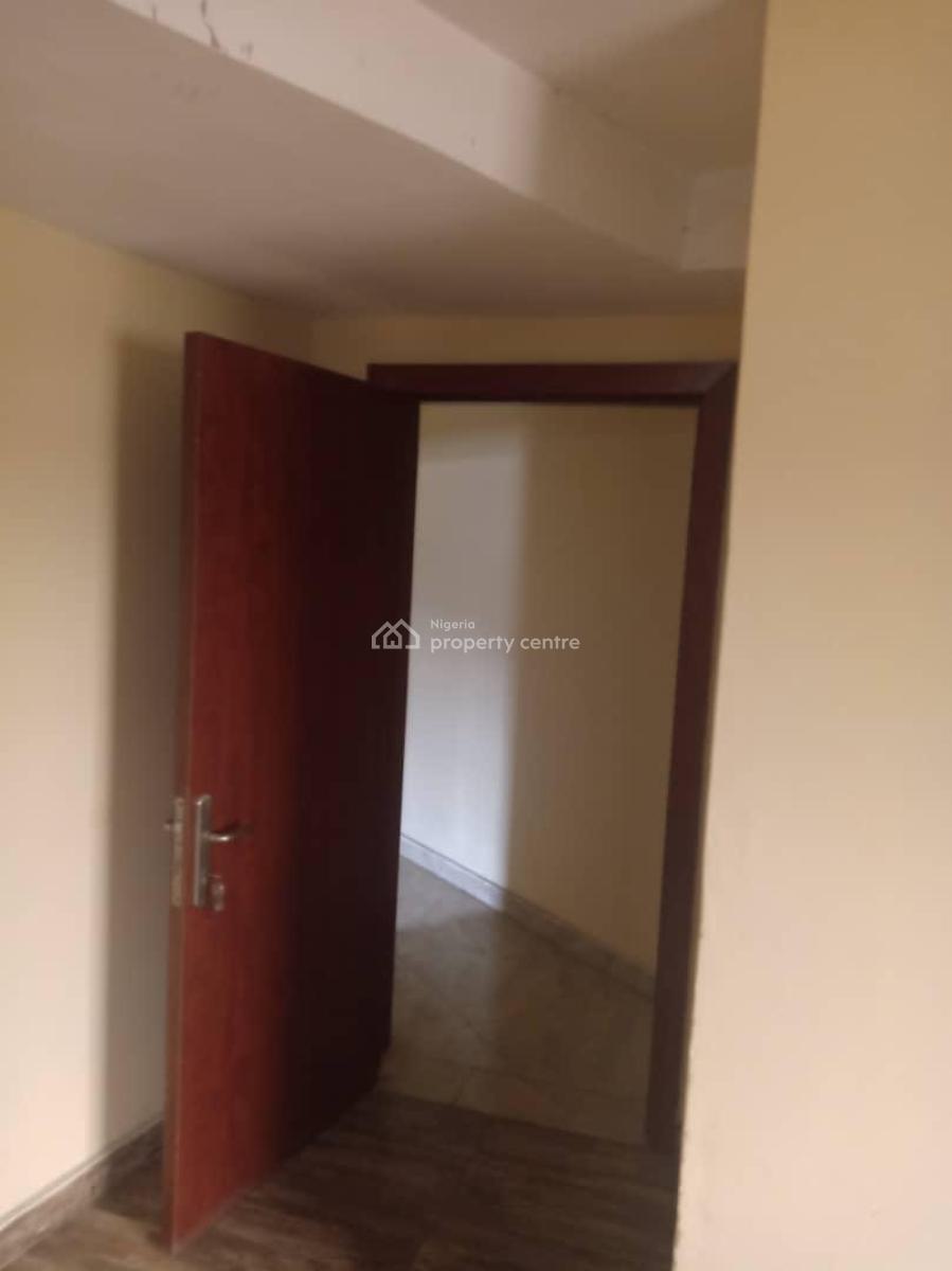 a Unit of 3 Bedroom Flat, Alagomeji, Yaba, Lagos, Flat / Apartment for Rent