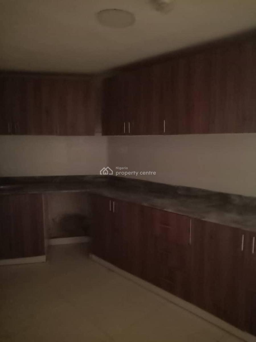 a Unit of 3 Bedroom Flat, Alagomeji, Yaba, Lagos, Flat / Apartment for Rent