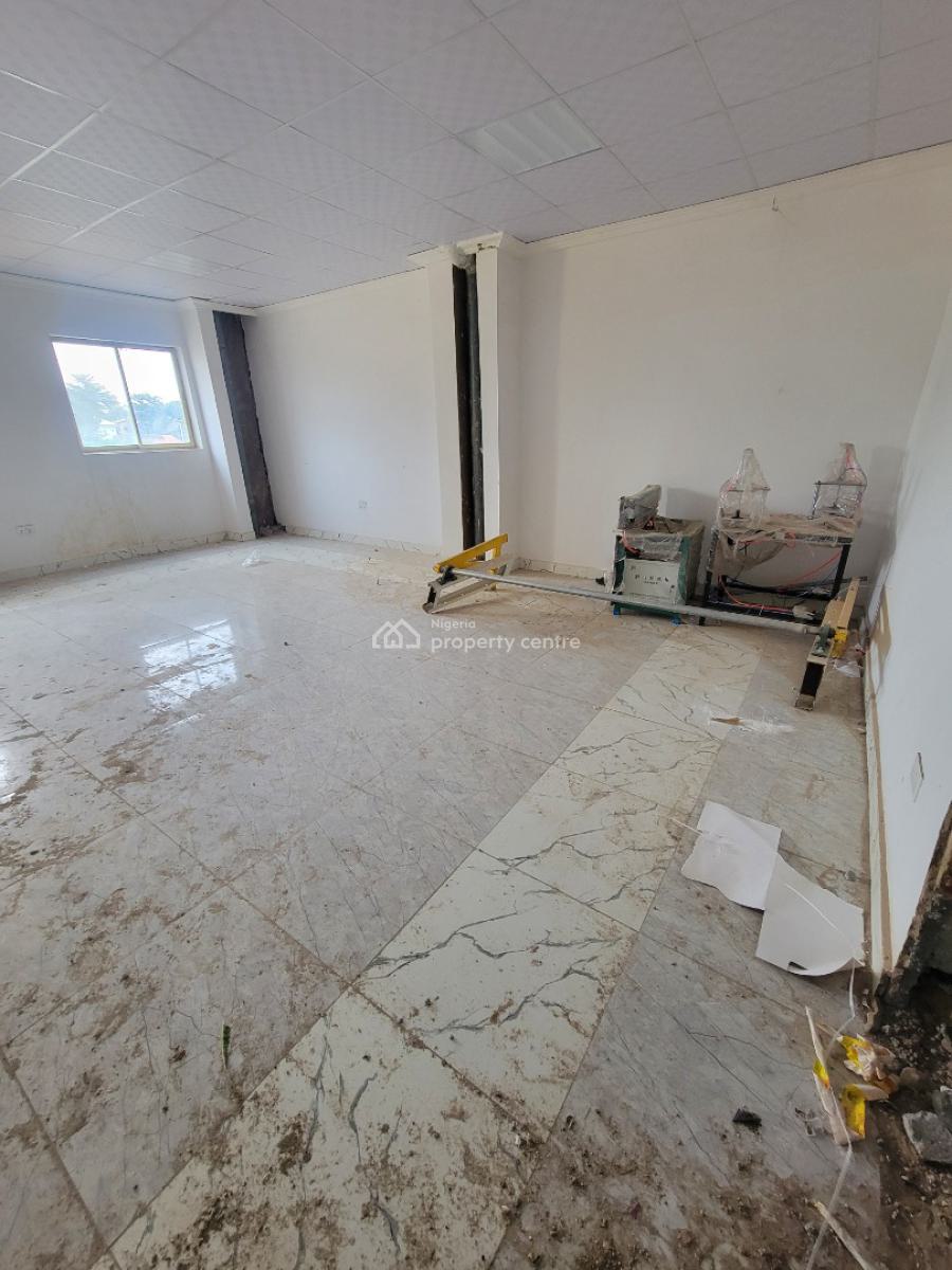Strategic Shop Space, Gwarinpa, Abuja, Plaza / Complex / Mall for Rent