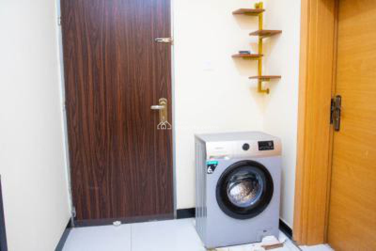 1 Bedrooms, 3 Sorotona Close, Off Adetokunbo Ademola Crescent, Wuse 2, Abuja, Flat / Apartment Short Let