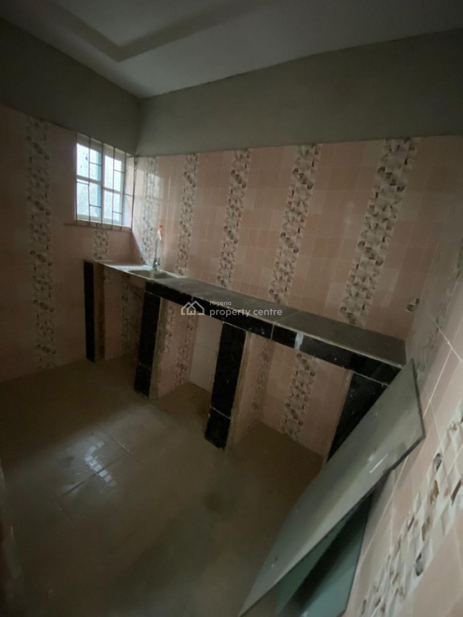 Newly Built Mini Flat with Screeded Walls, P.o.p Ceiling, Borehole Water, Via Kilo Bustop, Surulere, Lagos, Mini Flat (room and Parlour) for Rent