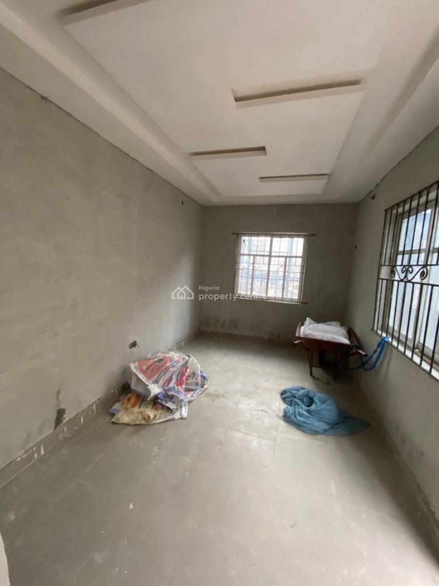 Newly Built Mini Flat with Screeded Walls, P.o.p Ceiling, Borehole Water, Via Kilo Bustop, Surulere, Lagos, Mini Flat (room and Parlour) for Rent
