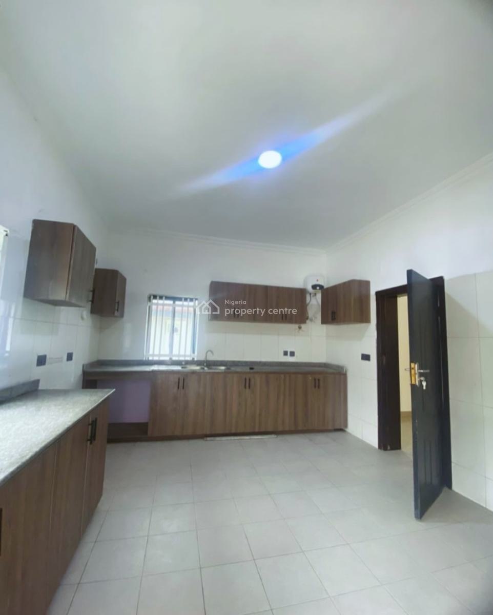 2 Units of Newly Renovated 4 Bedroom Townhouse with 2 Bedroom Bq, Fitt, Lekki Phase 1, Lekki, Lagos, Terraced Duplex for Rent