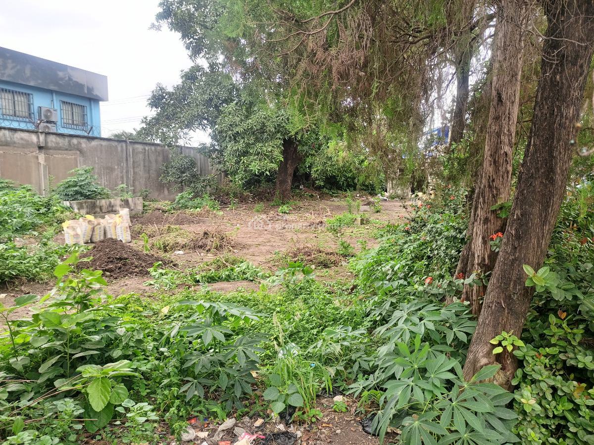 Mixed Land Measuring 3500sqm Located on Serene Neighborhood at Ikeja, Ikeja Gra Lagos, Ikeja, Lagos, Mixed-use Land for Sale