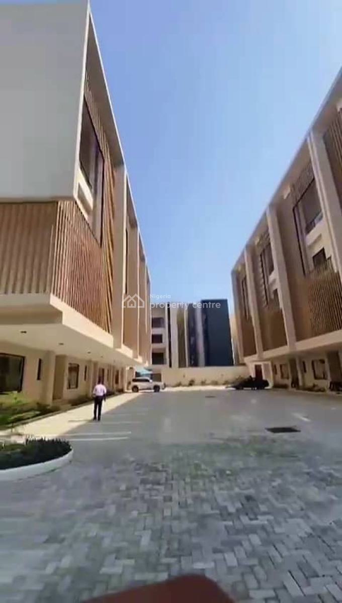 *direct Brief* Super Luxury 5bedroom Townhouse in a Mini Estate with E, Banana Island, Banana Island, Ikoyi, Lagos, Detached Duplex for Sale
