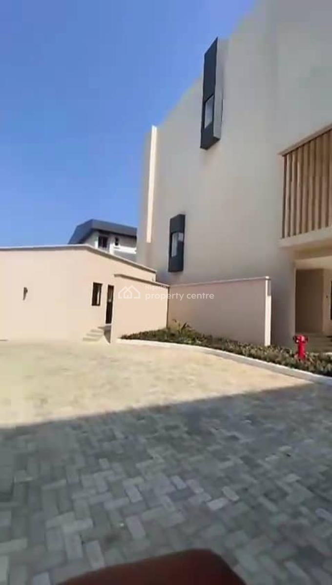 *direct Brief* Super Luxury 5bedroom Townhouse in a Mini Estate with E, Banana Island, Banana Island, Ikoyi, Lagos, Detached Duplex for Sale