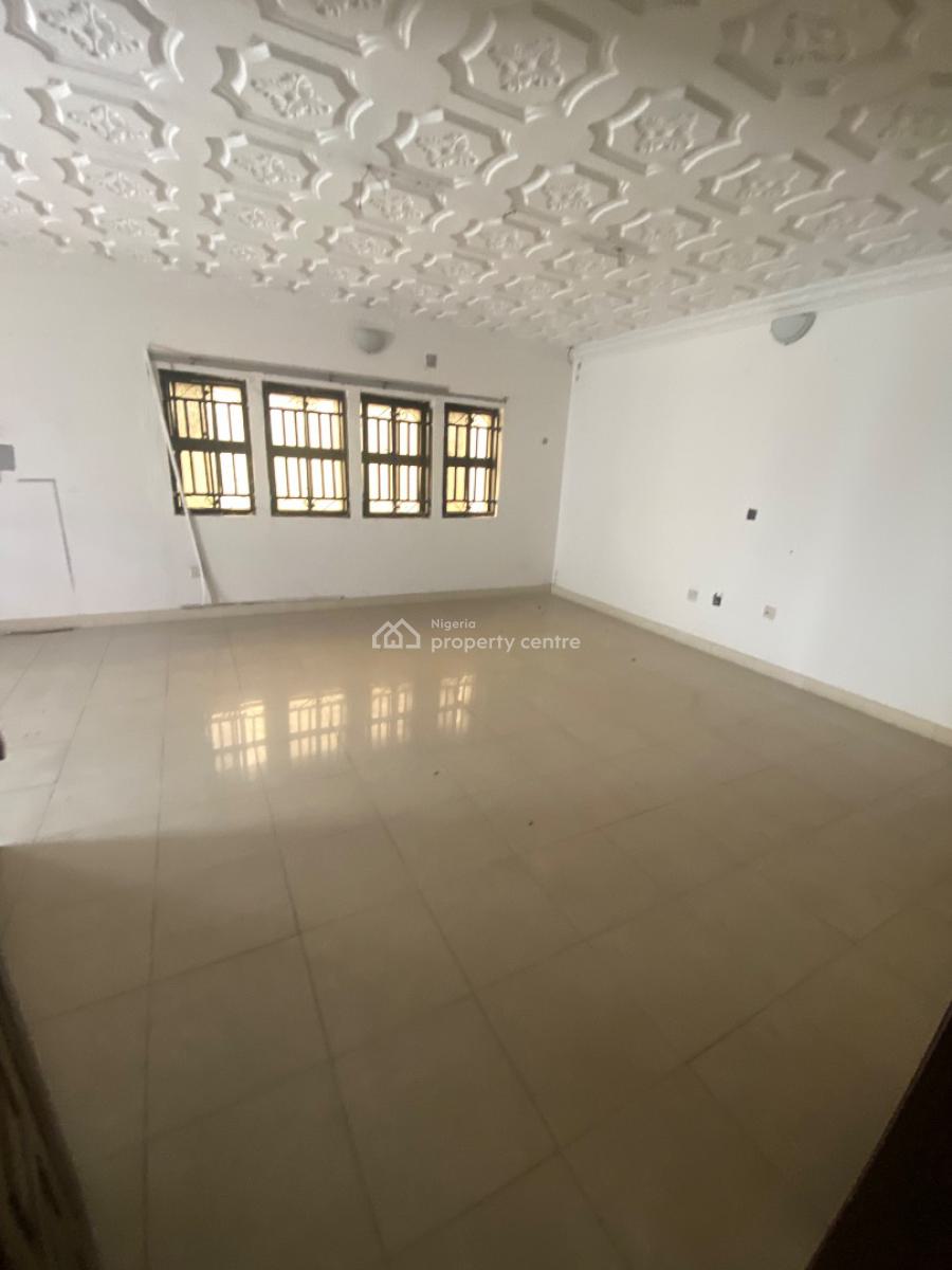 5 Bedroom Semi Detached House, Off Admiralty Way, Lekki Phase 1, Lekki, Lagos, Semi-detached Duplex for Rent