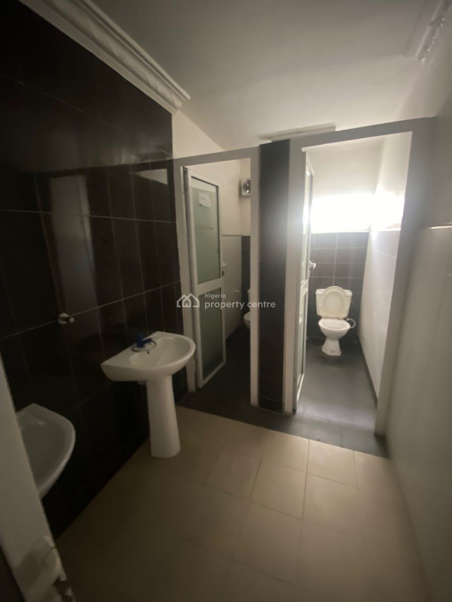 5 Bedroom Semi Detached House, Off Admiralty Way, Lekki Phase 1, Lekki, Lagos, Semi-detached Duplex for Rent