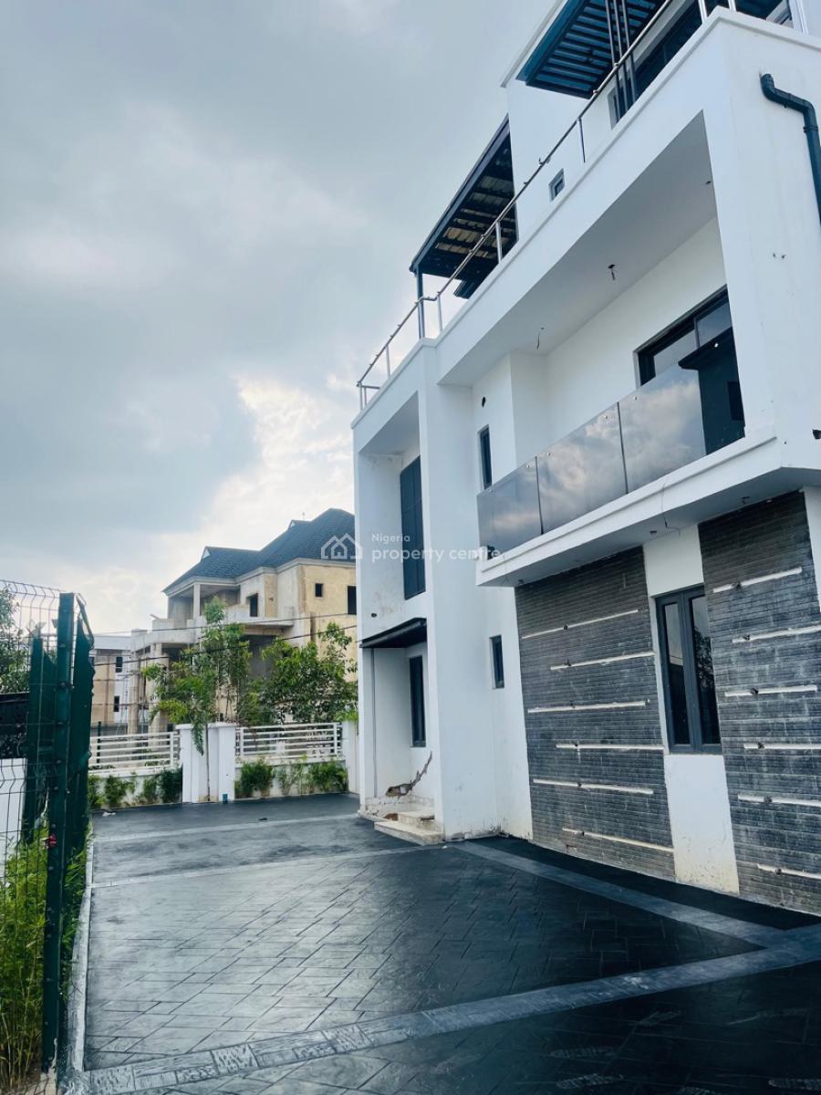 Luxury 6 Bedroom Fully Detached Duplex, Bq Inclusive., Directly Opposite Rotary Club By Ibadan Tennis Club Gra, Iyaganku, Ibadan, Oyo, Detached Duplex for Sale
