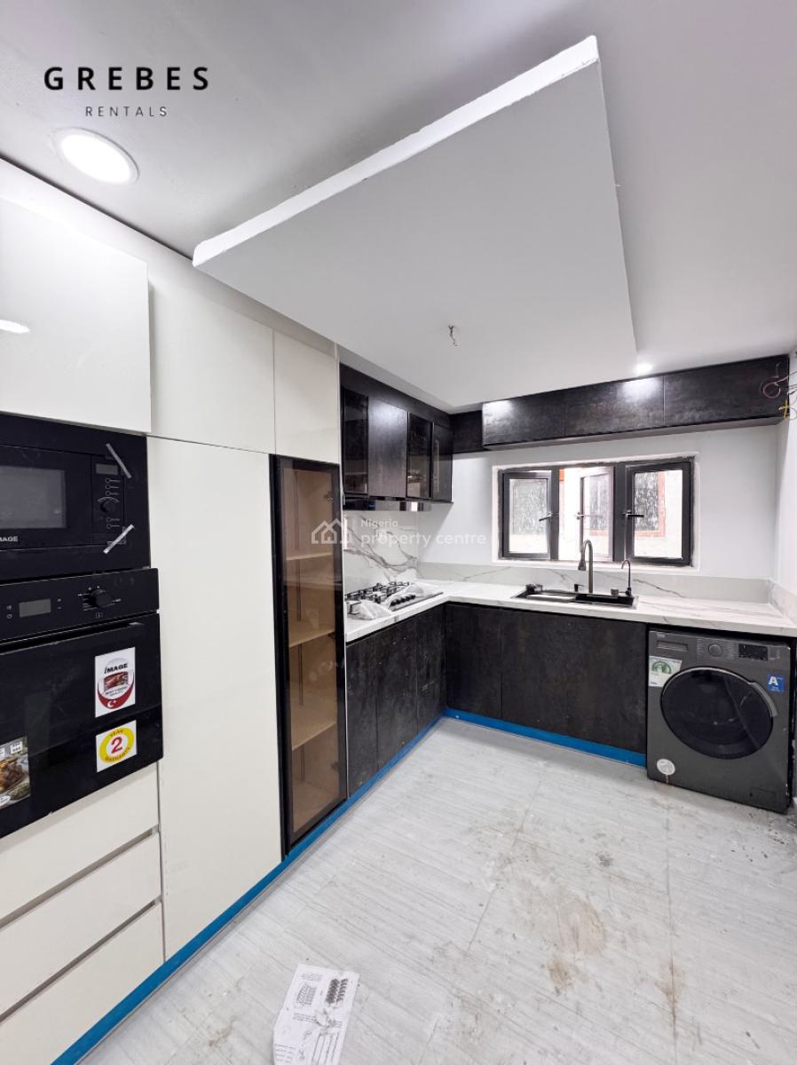 3 Bedroom Apartment with Elevator and Pool, Ikate, Lekki, Lagos, Flat / Apartment for Rent