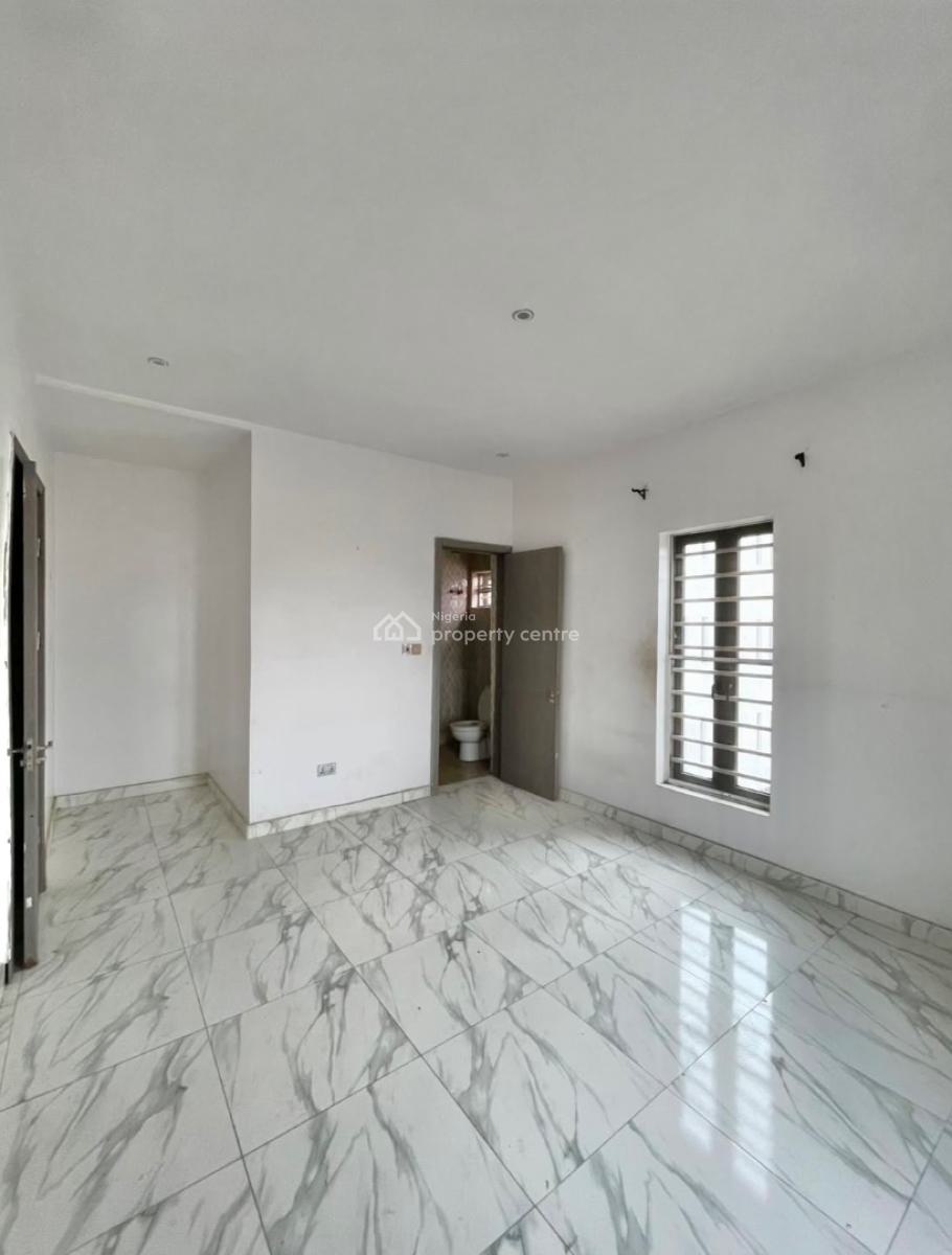 Well Maintained Self Serviced 3 Bedroom Apartment, Ikate Elegushi, Lekki, Lagos, Flat / Apartment for Rent
