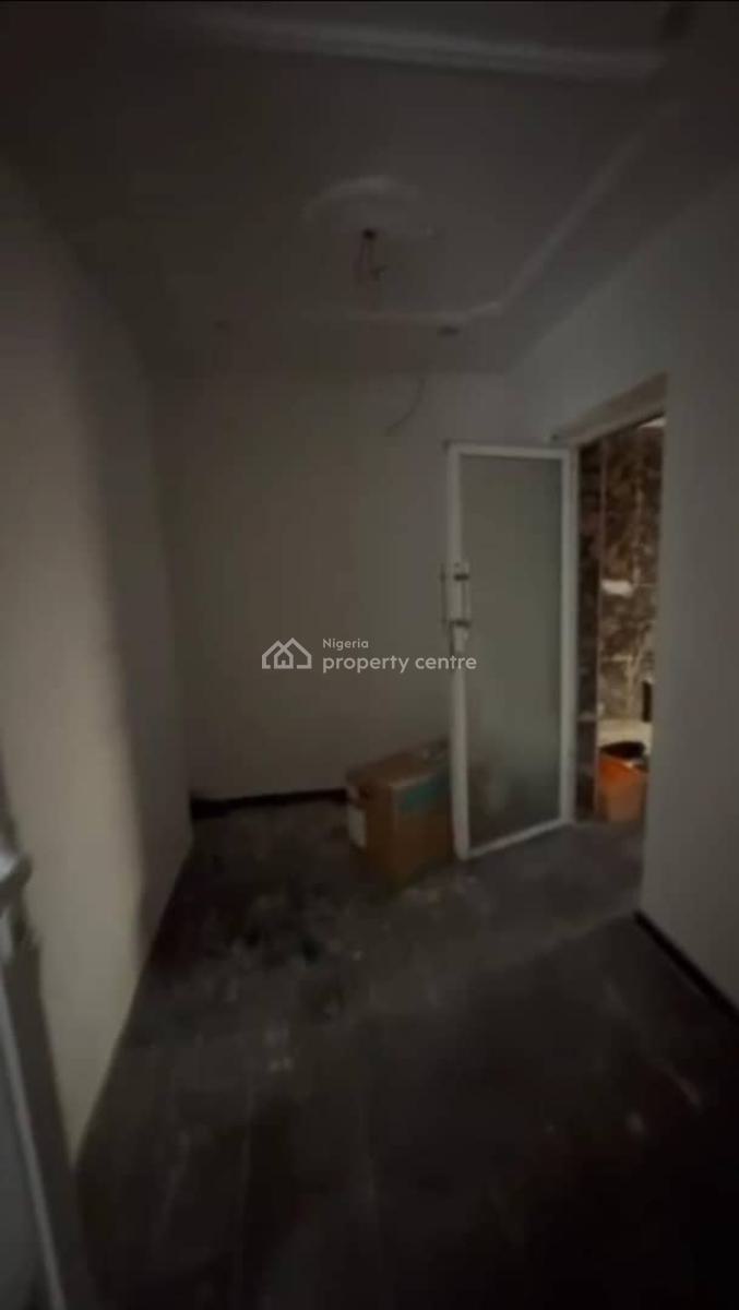 a Commercial Space, Off Adelabu, Surulere, Lagos, Office Space for Rent