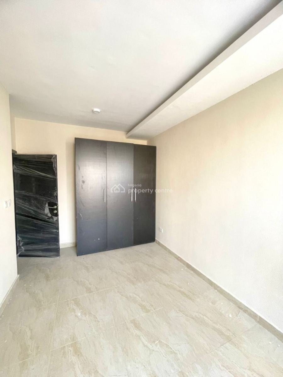 Exquisitely Finished 3 Bedrooms Apartment with Elevator & Bq., Lekki Phase 1, Lekki, Lagos, Flat / Apartment for Sale