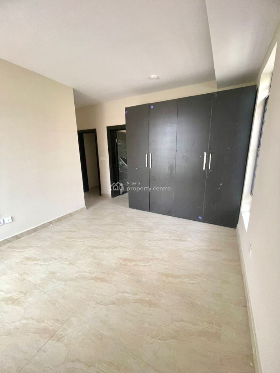 Exquisitely Finished 3 Bedrooms Apartment with Elevator & Bq., Lekki Phase 1, Lekki, Lagos, Flat / Apartment for Sale