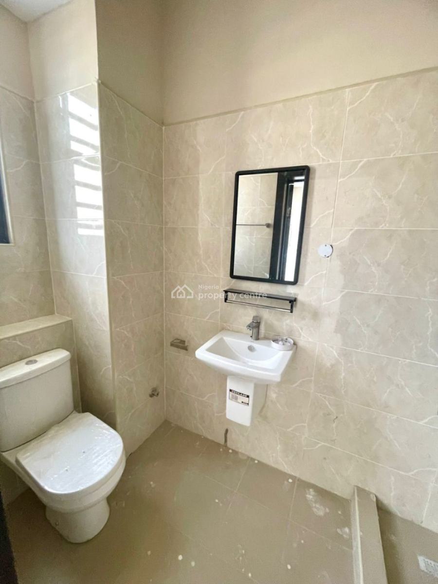 Exquisitely Finished 3 Bedrooms Apartment with Elevator & Bq., Lekki Phase 1, Lekki, Lagos, Flat / Apartment for Sale