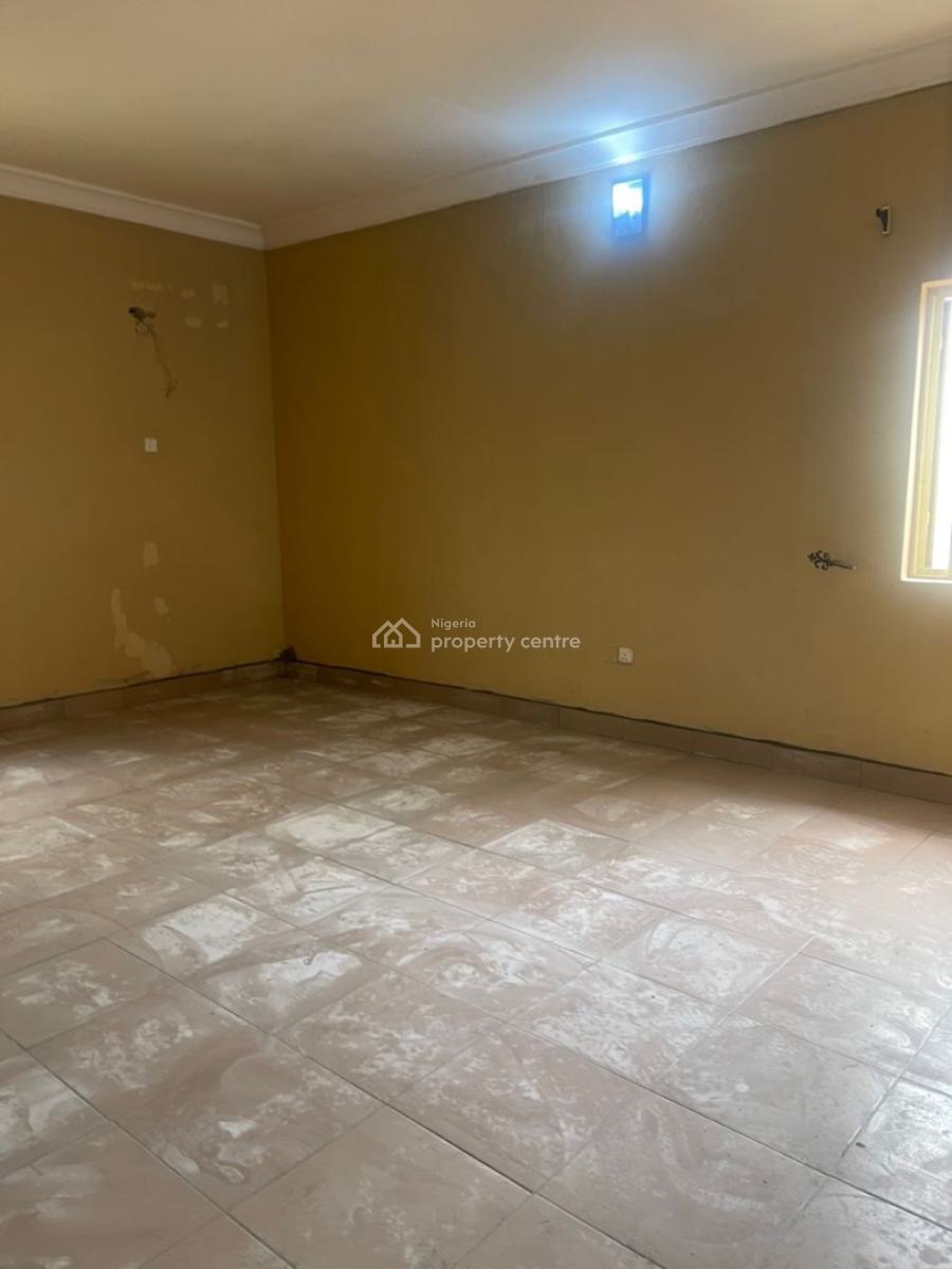 Lovely 2 Bedroom Up Flat, Onigemo, Ifako, Gbagada, Lagos, House for Rent