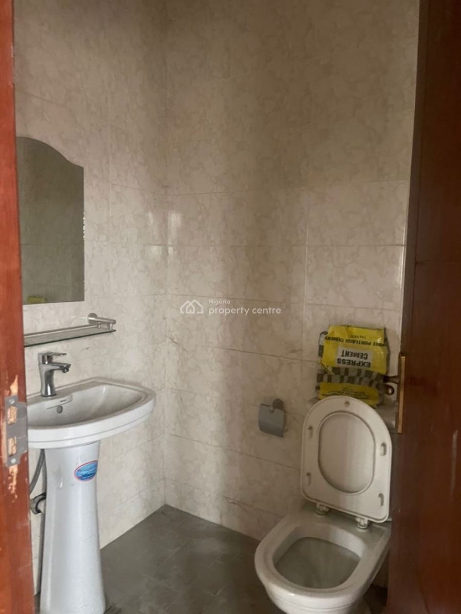 Lovely 2 Bedroom Up Flat, Onigemo, Ifako, Gbagada, Lagos, House for Rent