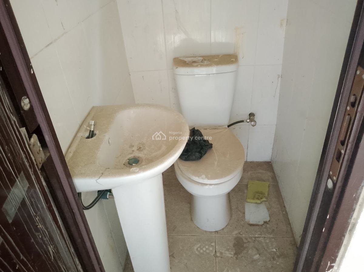 a Room Shared Apartment, Terra Peace Zone Estate, Sangotedo, Ajah, Lagos, Self Contain (single Rooms) for Rent