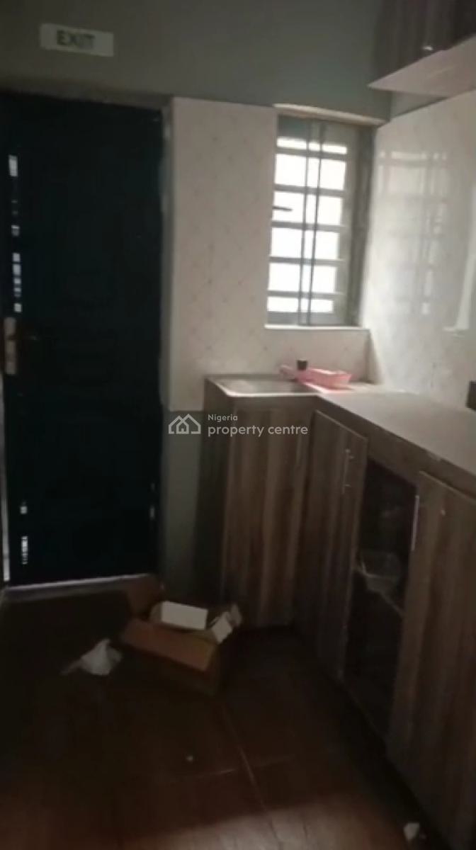 Specious, Very Decent and Standard 2-bedroom, Yabatech, Yaba, Lagos, Flat / Apartment for Rent