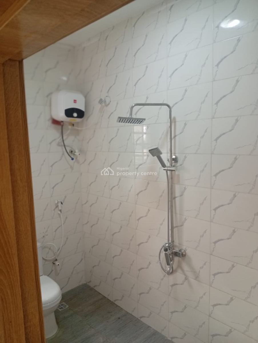 Executive 3 Bedroom Flat, Alapere, Ketu, Lagos, Flat / Apartment for Rent
