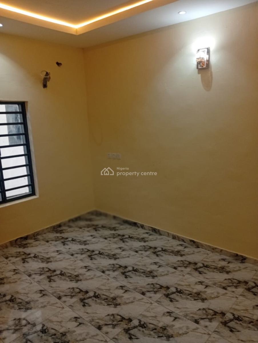 Executive 3 Bedroom Flat, Alapere, Ketu, Lagos, Flat / Apartment for Rent