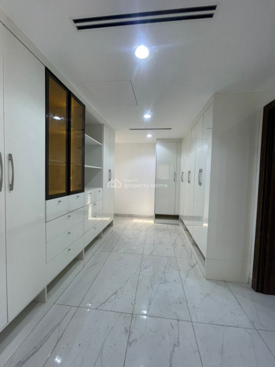 Well Built 6 Bedroom Fully Detached Duplex a Bq and a Swimming Pool, Guzape District, Abuja, Detached Duplex for Sale
