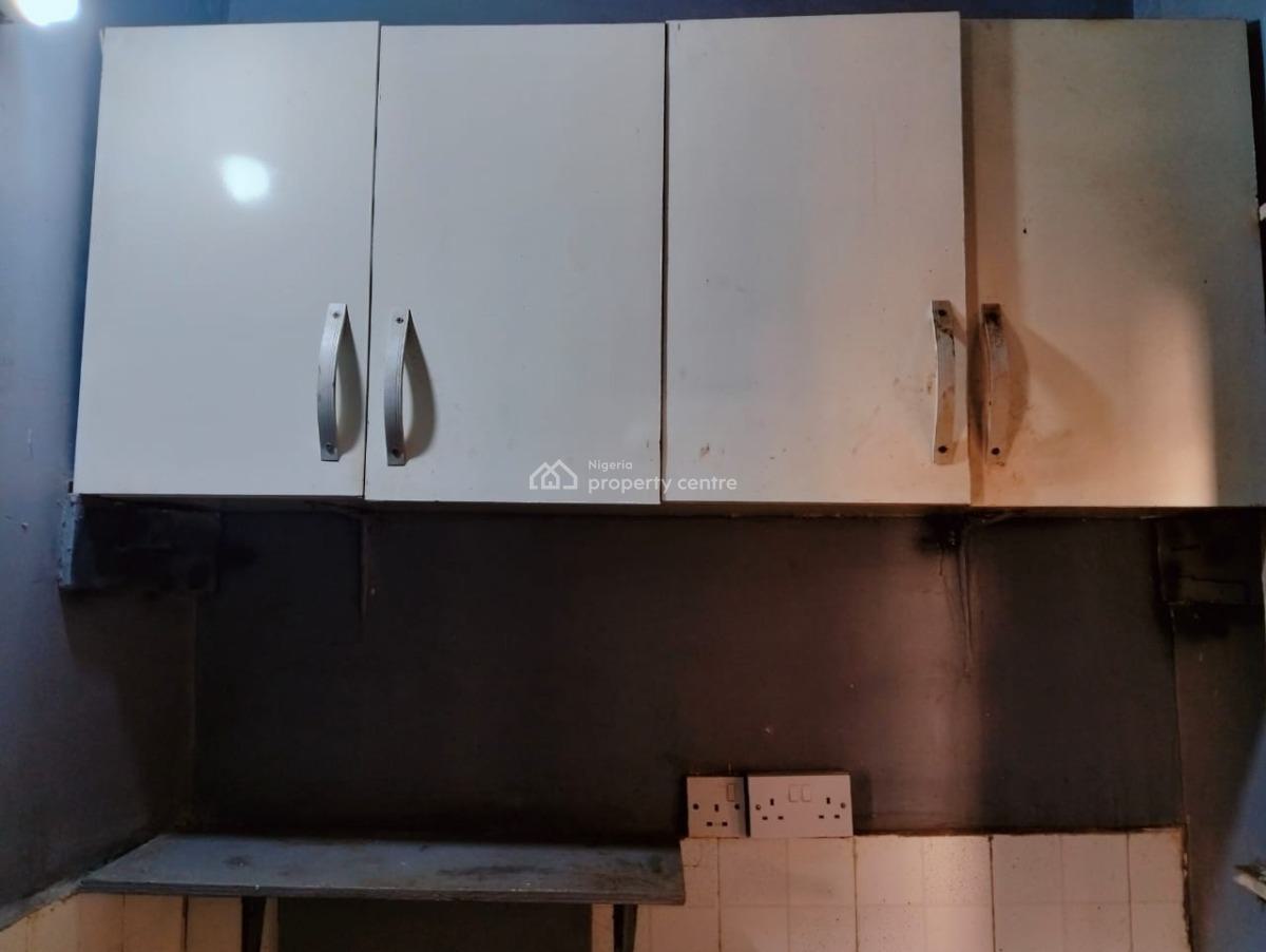 a 1 Bedroom Flat, Nice Location at Utako, Utako, Abuja, Flat / Apartment for Rent