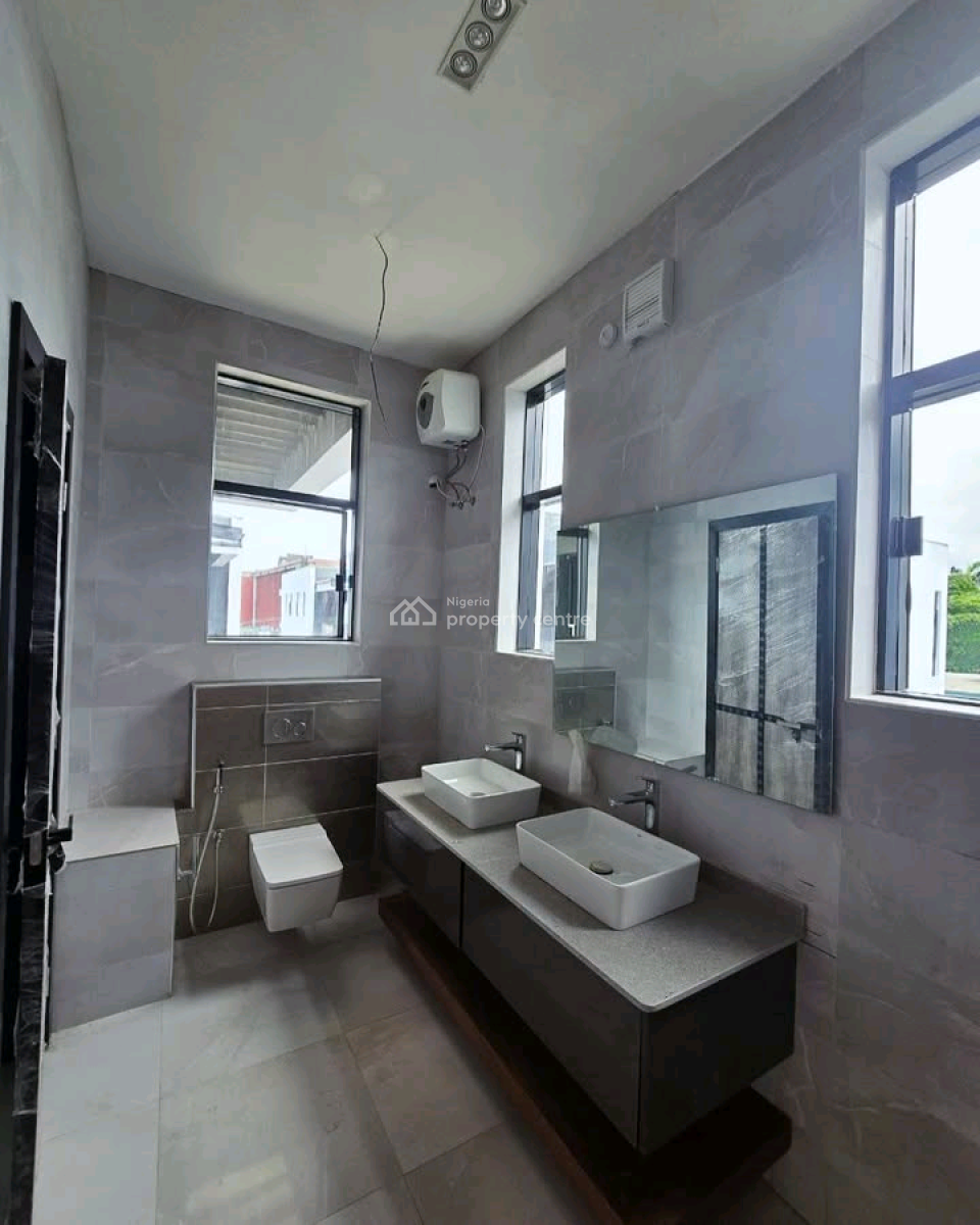 4 Bedroom Semi Detached with Bq  Location: Victoria Island, Victoria Island (vi), Lagos, House for Sale
