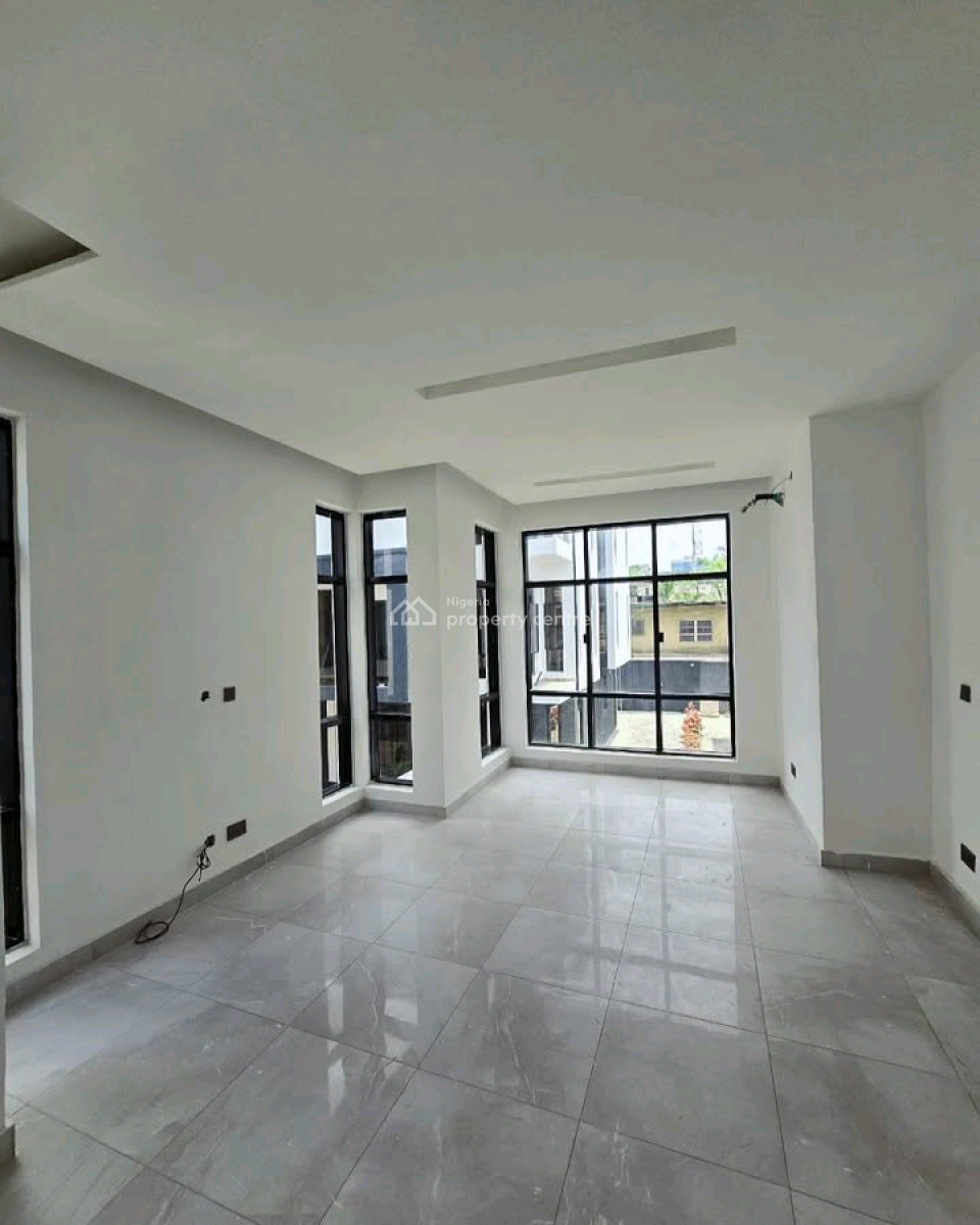 4 Bedroom Semi Detached with Bq  Location: Victoria Island, Victoria Island (vi), Lagos, House for Sale