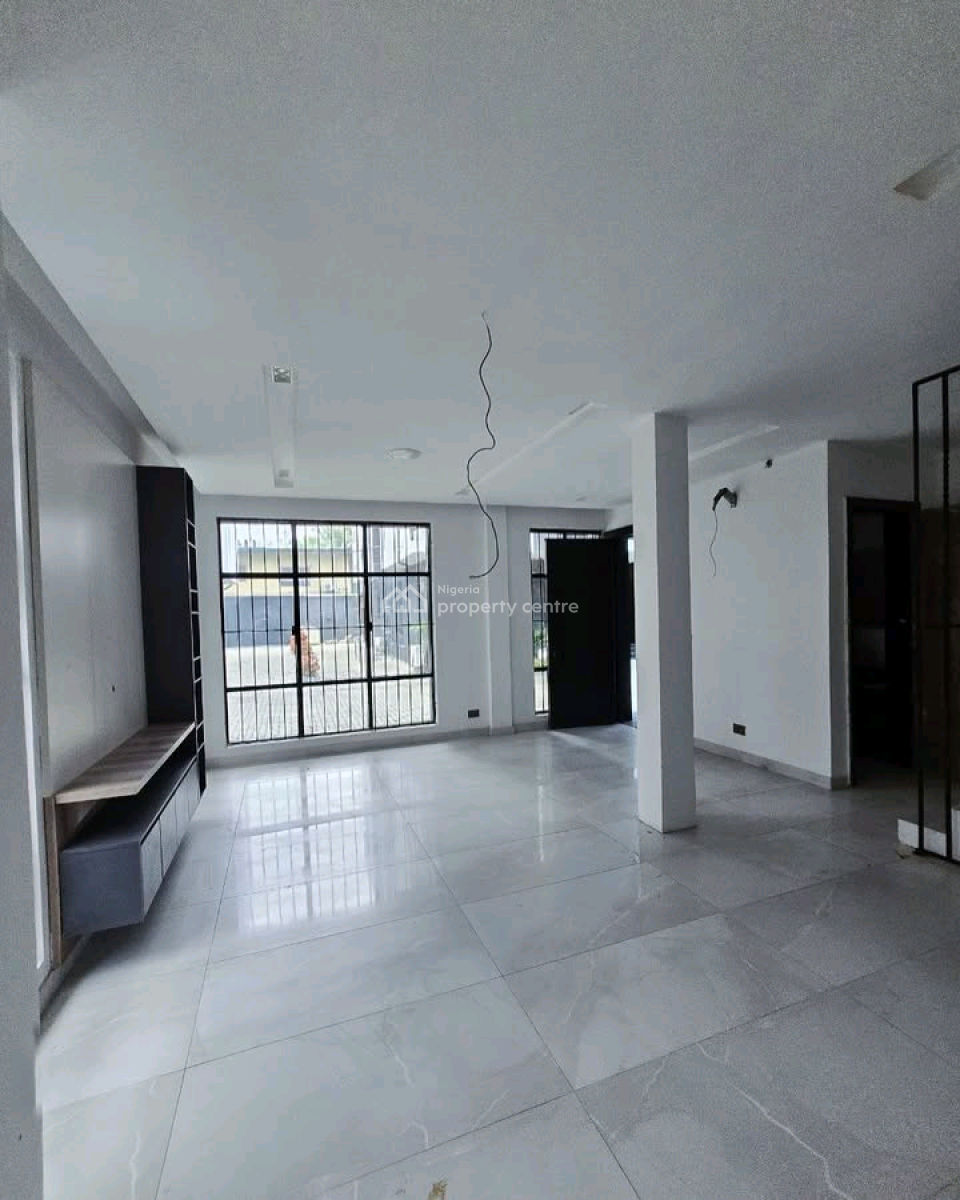 4 Bedroom Semi Detached with Bq  Location: Victoria Island, Victoria Island (vi), Lagos, House for Sale
