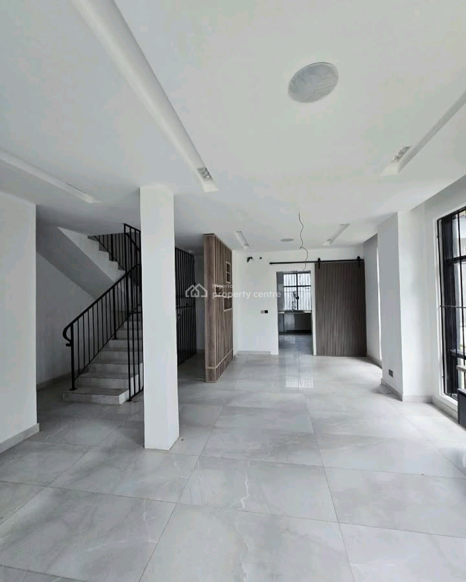 4 Bedroom Semi Detached with Bq  Location: Victoria Island, Victoria Island (vi), Lagos, House for Sale