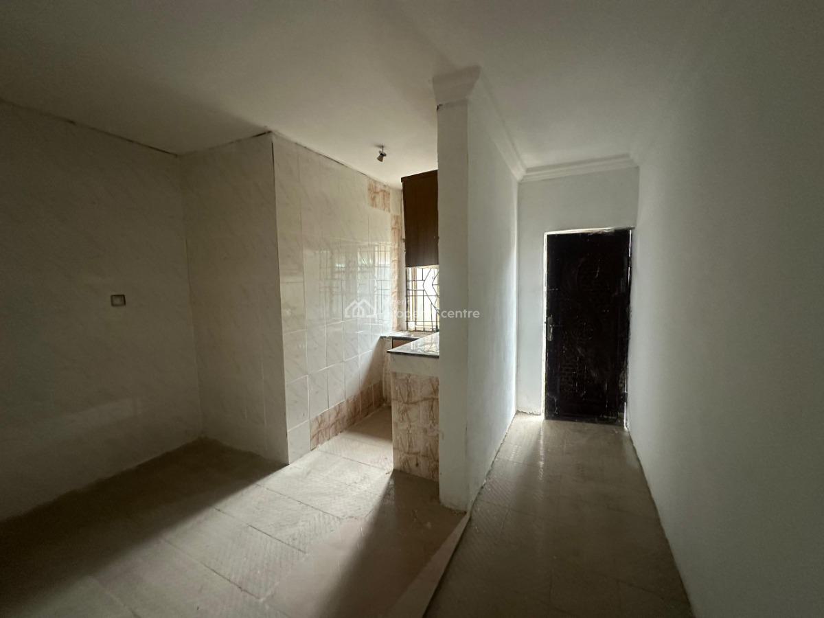 2 Bedroom Flat, Igbe Laara Ikorodu, Ikorodu, Lagos, Flat / Apartment for Rent