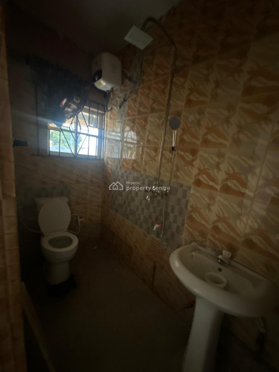 2 Bedroom Flat, Igbe Laara Ikorodu, Ikorodu, Lagos, Flat / Apartment for Rent
