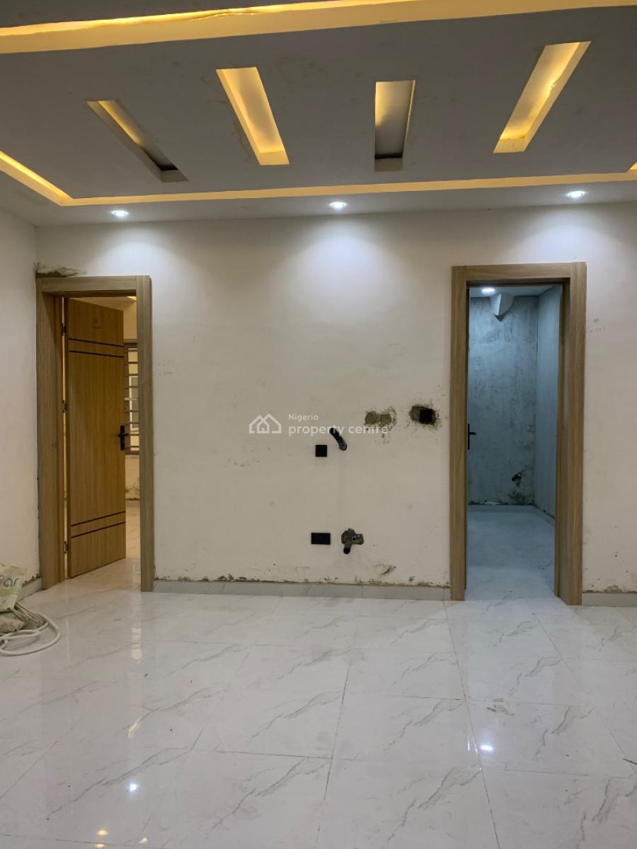Luxury and Spacious 5 Bedroom Maisonette, Lekki Phase 1, Lekki, Lagos, House for Sale