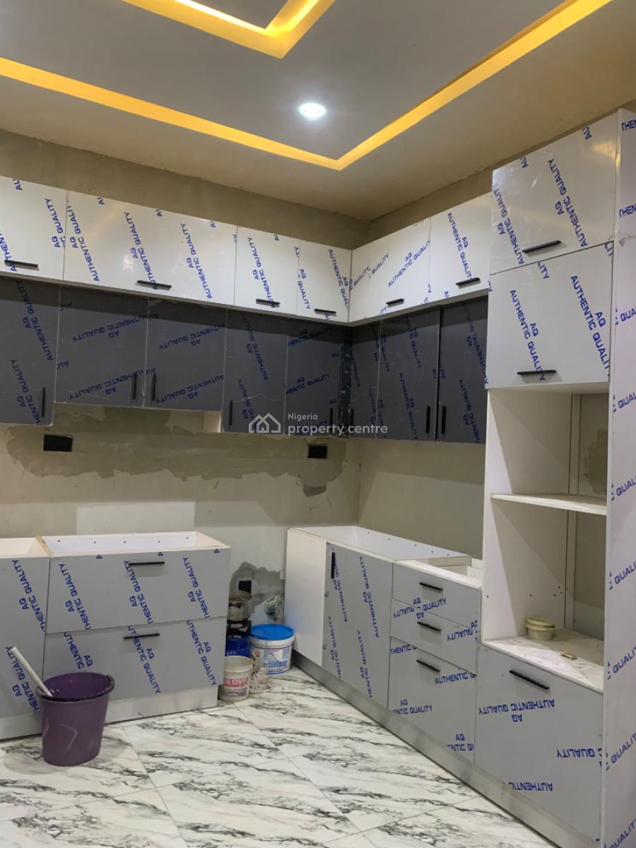 Luxury and Spacious 3 Bedroom Apartment, Lekki Phase 1, Lekki, Lagos, Flat / Apartment for Sale
