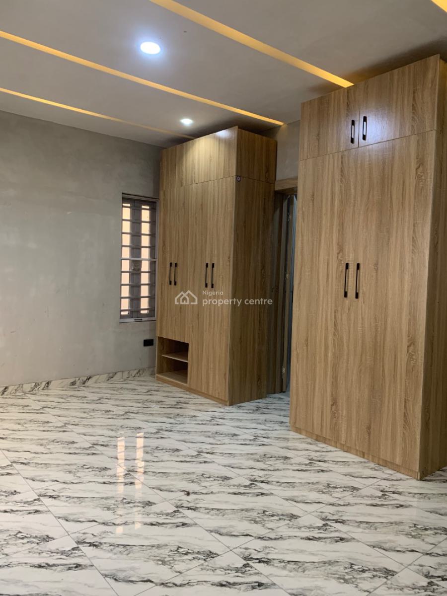Luxury and Spacious 3 Bedroom Apartment, Lekki Phase 1, Lekki, Lagos, Flat / Apartment for Sale