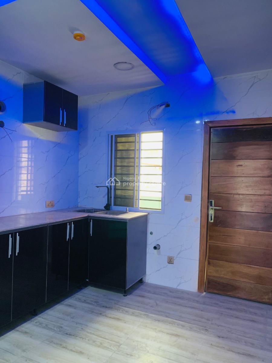 Luxury and Elegant 2 Bedroom Apartment with a Bq, Lekki Phase 1, Lekki, Lagos, Flat / Apartment for Sale