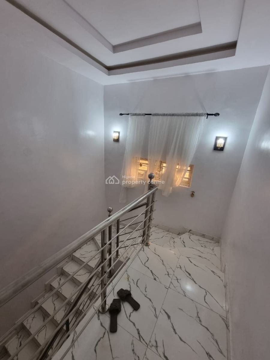 Well Finished Serviced 3 Bedroom Detached House with 2bqs on 600sqms, Chevron Drive, Lekki, Lagos, Detached Duplex for Sale