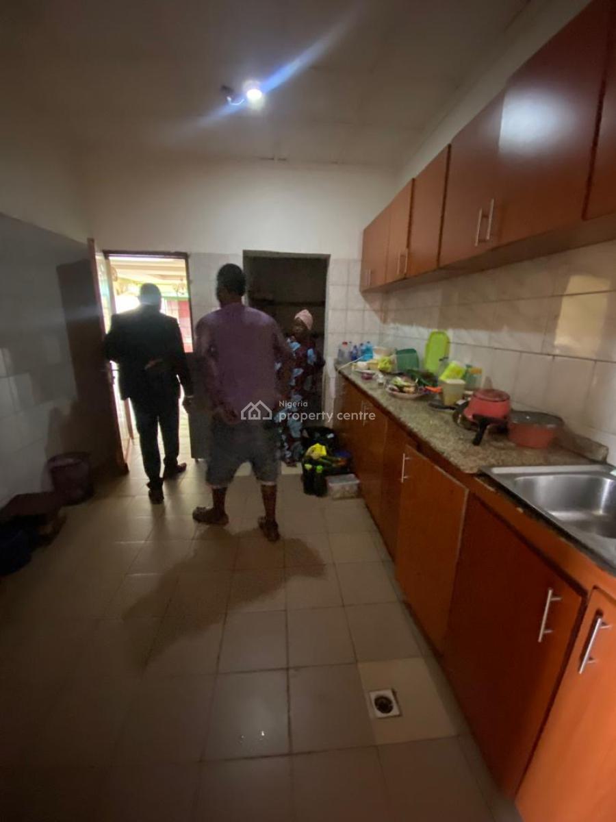Well Finished Three Bedroom Flat, Old Cbn Quarters, Garki, Abuja, House for Rent
