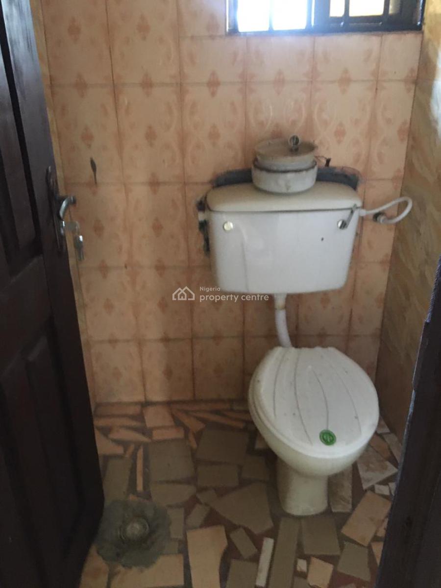 178sqm Open Plan Office Space with Inbuilt Toilet, Idiroko, Maryland, Lagos, Office Space for Rent