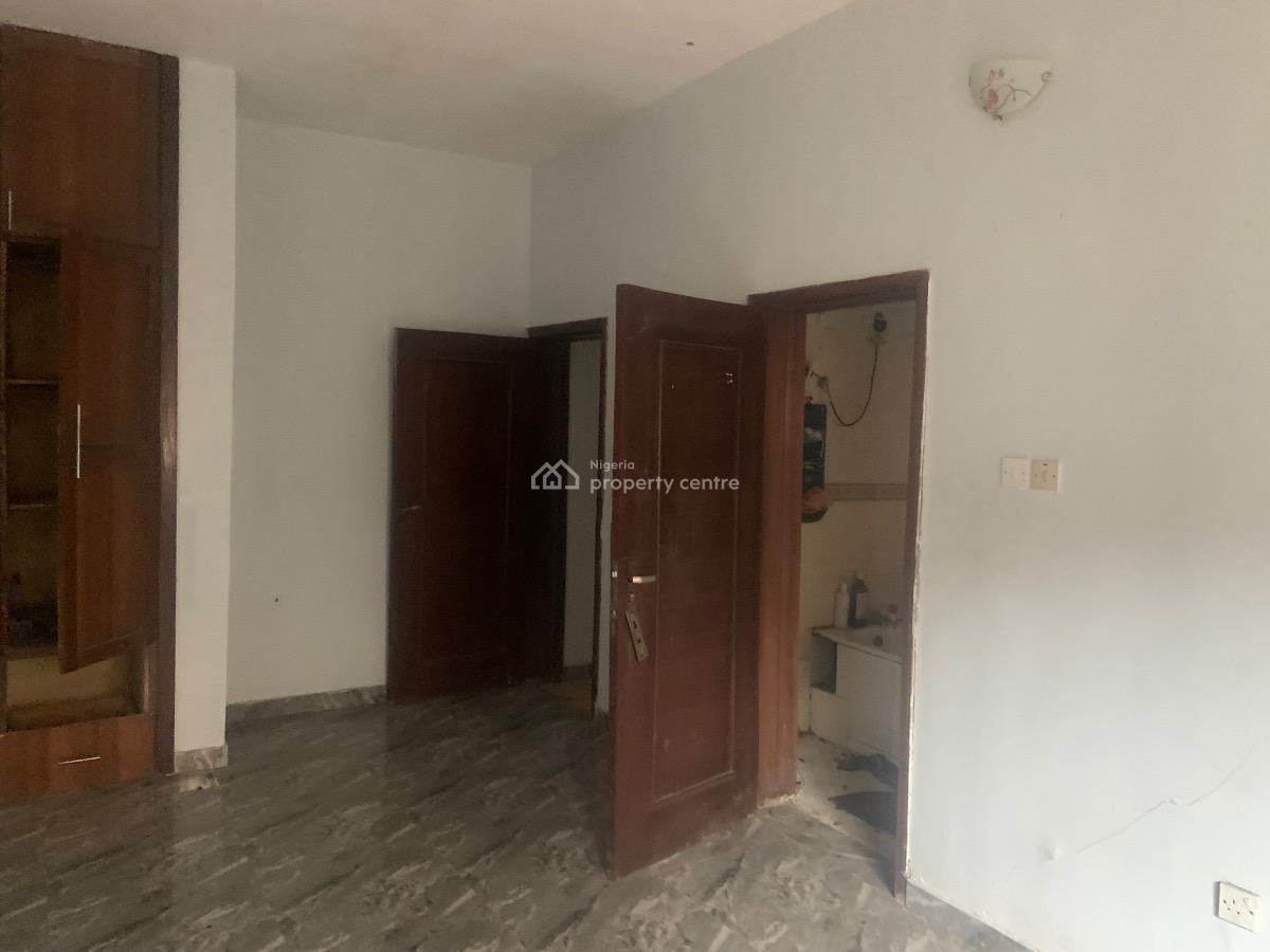 Well Maintained 3 Bedrooms Flat, Ikeja Gra, Ikeja, Lagos, Flat / Apartment for Sale