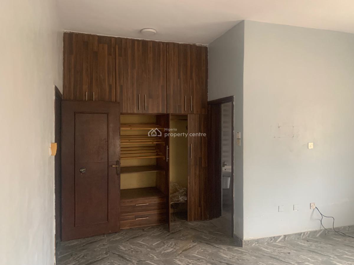 Well Maintained 3 Bedrooms Flat, Ikeja Gra, Ikeja, Lagos, Flat / Apartment for Sale