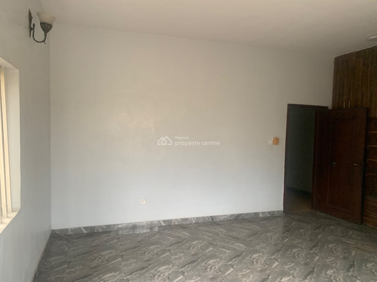 Well Maintained 3 Bedrooms Flat, Ikeja Gra, Ikeja, Lagos, Flat / Apartment for Sale