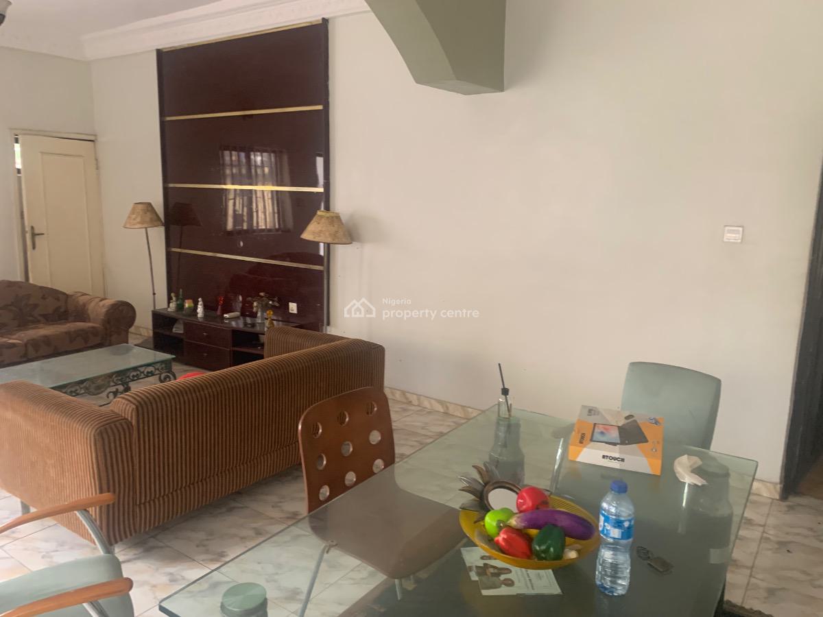 Well Maintained 3 Bedrooms Flat, Ikeja Gra, Ikeja, Lagos, Flat / Apartment for Sale
